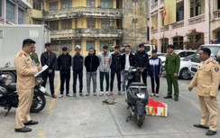 Bắt 14 đối tượng chạy xe tốc độ cao, cầm vỏ chai bia đuổi ném người