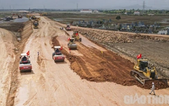 Ký hợp đồng xây lắp 12 gói thầu cao tốc Bắc - Nam trước ngày 25/12