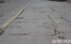 Quốc lộ 12A lên cửa khẩu Cha Lo xuống cấp, vì sao chậm sửa chữa?