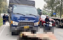 Hai người đi xe máy tử vong thương tâm sau va chạm với xe tải
