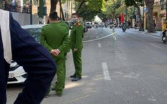 Trung tá công an bị đâm tử vong khi đang đi bộ trên phố Tràng Thi