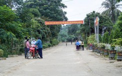 Đồng bào dân tộc Mường đua nhau hiến đất làm đường giao thông