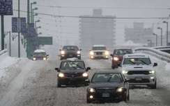 Giao thông Bắc Mỹ, châu Âu náo loạn vì thời tiết băng giá