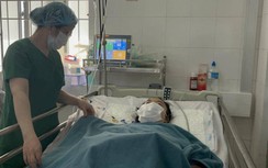 Huy động nhiều bác sĩ cứu nữ bệnh nhân TNGT nguy kịch