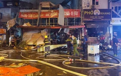 Hiện trường vụ cháy nổ kinh hoàng khiến 3 người bị thương ở Hoàng Công Chất