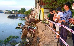 Sạt lở nghiêm trọng ở Vĩnh Long, nhiều nhà dân bị ảnh hưởng