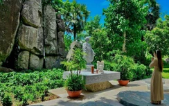 Bí ẩn Phật Thạch Thủ chốn non thiêng