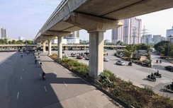 Hà Nội đầy khác lạ trong ngày đầu năm mới 2023