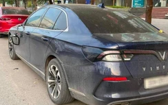 Xác minh vụ loạt ô tô đỗ ven đường gần chung cư Ngoại giao đoàn bị phá hoại