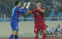 Nơi yên tâm nhất của tuyển Việt Nam bỗng khiến thầy Park đau đầu