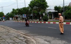 Thanh niên điều khiển xe máy chạy quá tốc độ, tông vào CSGT