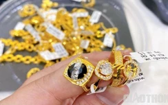 Giá vàng hôm nay 11/1: Vàng trong nước tăng giảm trái chiều