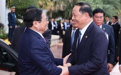 Toàn cảnh lễ đón chính thức Thủ tướng tại Lào