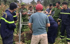 Huy động lực lượng cứu người đàn ông rơi xuống giếng sâu 25 mét 4 ngày