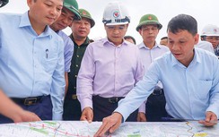 Tết không nghỉ trên công trường cao tốc Bắc - Nam