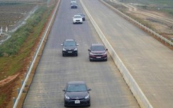Cao tốc Mai Sơn - QL45 thông thoáng, người dân về quê thoát cảnh tắc đường