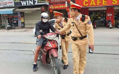 Người vi phạm bỏ chạy, CSGT có được quyền đuổi theo?