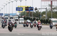 Người dân miền Tây rời quê từ sớm để trở lại TP.HCM làm việc