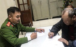 Tài xế đầy hơi rượu lớn tiếng thách thức CSGT, ông "chú" lao vào chửi bới