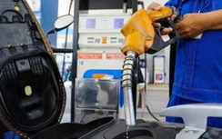 Giá xăng dầu hôm nay 27/1: Giữ đà tăng