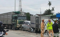 Video TNGT 30/1: Tai nạn liên hoàn khiến nhiều người bị thương trên QL1