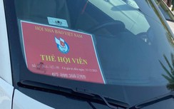 Hội Nhà báo đề nghị xử lý nghiêm các xe ô tô gắn phù hiệu cơ quan báo chí