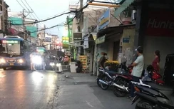 Video TNGT 31/1: Va vào gương xe tải nam thanh niên đi xe máy tử vong