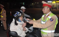Nữ tài xế “dính” nồng độ cồn mức khủng: "Vì cả nể mất nửa tháng lương"