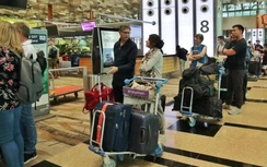 Từ chuyến quá cảnh 3 giờ, cô gái người Việt bị kẹt ở Singapore tới 3 ngày