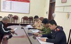 Khởi tố tài xế "ma men" tăng ga, lao thẳng vào 2 CSGT hòng chạy trốn