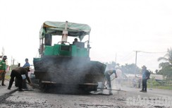 Sôi động công trường nâng cấp QL1A qua Hậu Giang, Sóc Trăng sau Tết