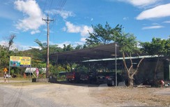 Trạm dừng nghỉ trái phép bủa vây đèo Đại Ninh