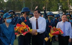 Thanh niên miền Tây phấn khởi lên đường nhập ngũ