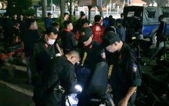 Nhiều thanh thiếu niên chạy xe lạng lách, khiêu khích cảnh sát ở Huế