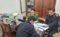 Bị tước bằng lái vẫn điều khiển xe ô tô gây tai nạn chết người