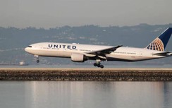 Vừa cất cánh, máy bay Mỹ lao xuống chỉ còn cách mặt biển vài trăm mét