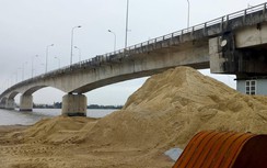 Bến bãi vật liệu uy hiếp an toàn cầu Khuể