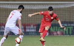 Cầu thủ CAHN nhận án phạt nặng sau pha vào bóng rợn người với Hoàng Đức