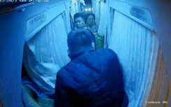 Tài xế bị đánh nghi do không dừng xe trên cao tốc để khách đi vệ sinh