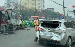 3 ô tô, 2 xe máy đâm liên hoàn, đường Giải Phóng ùn tắc