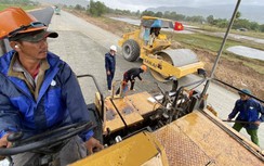 Đầu tháng 3, tăng tốc mạnh mẽ trên cao tốc Cam Lâm - Vĩnh Hảo