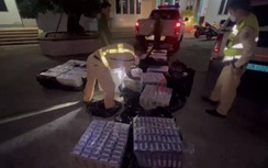 Đối tượng bỏ chạy khi thấy CSGT, để lại ô tô và gần 11 nghìn bao thuốc lá