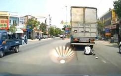 Long An: Lọt gầm xe tải, một học sinh thoát chết ngoạn mục