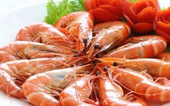 2 bộ phận của tôm nhiều người cố ăn để "chắc xương" nhưng thực tế ngược lại