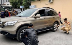 Cảnh sát giao thông làm gì ở trung tâm đăng kiểm?