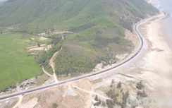 Gần 2km đường ven biển 1.500 tỷ ở Hà Tĩnh bong tróc, nứt nẻ phải thảm lại