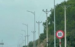 Thi công xong "quên" bỏ biển hạn chế tốc độ tại cao tốc Vân Đồn - Móng Cái
