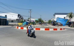 Vòng xoay lớn - mặt đường hẹp, nguy cơ tiềm ẩn TNGT