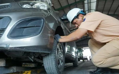 Có CSGT tăng cường, xe vào - ra các trung tâm đăng kiểm trật tự hơn