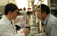 Bác sĩ nhãn khoa cảnh báo căn bệnh dễ gây mù lòa từ thói quen tai hại này